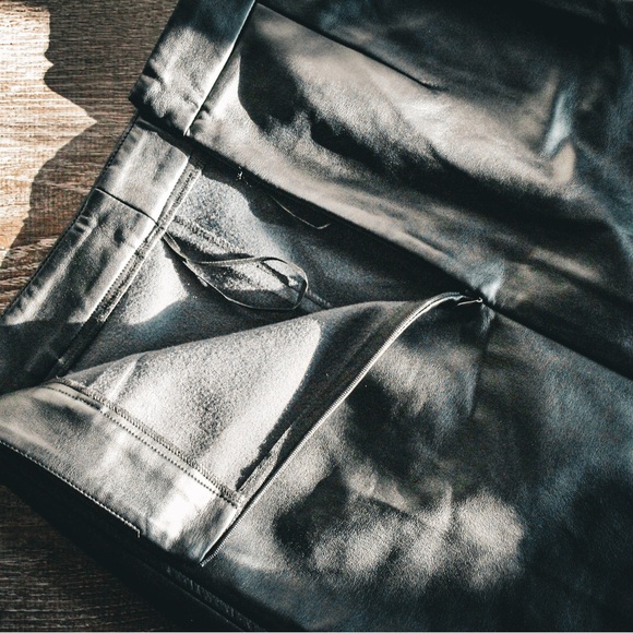 French Connection Faux Leather Skirt - Picture 5 of 6